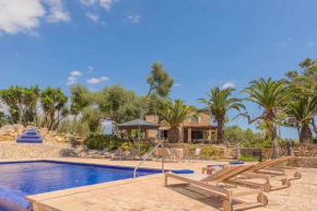 EcoFinca Hortella casa rústica con piscina y jardines